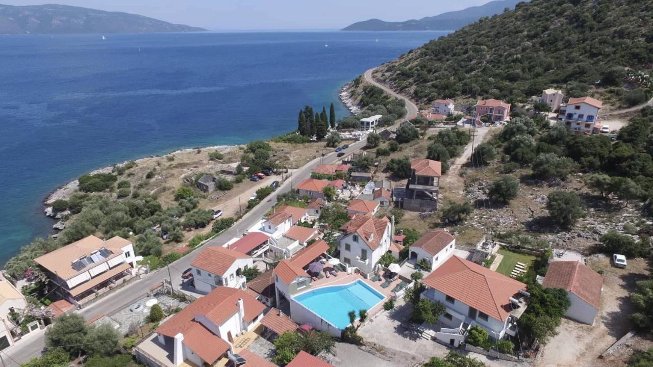 Makis Village-Apartments Agia Efimia Exteriör bild