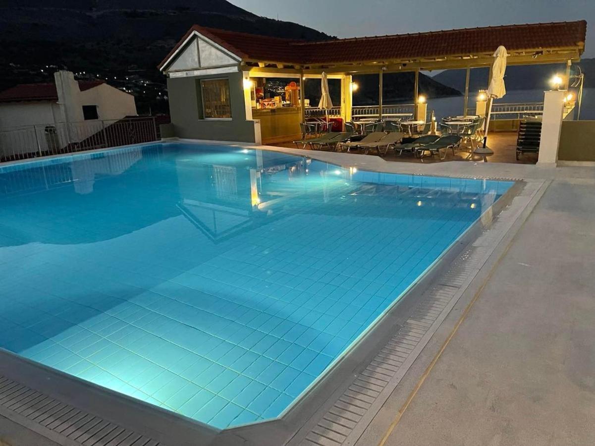Makis Village-Apartments Agia Efimia Exteriör bild